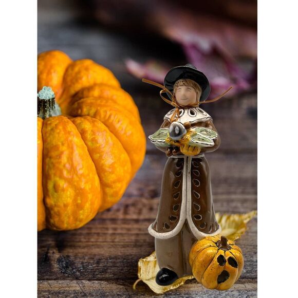 Blue Sky Clayworks Original Pilgrim Man Thanksgiving Ceramic Candle Holder - Picture 1 of 2